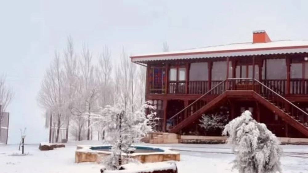 رزرو کلبه روی برکه در اقامتگاه بومگردی بام رودبار گیلان